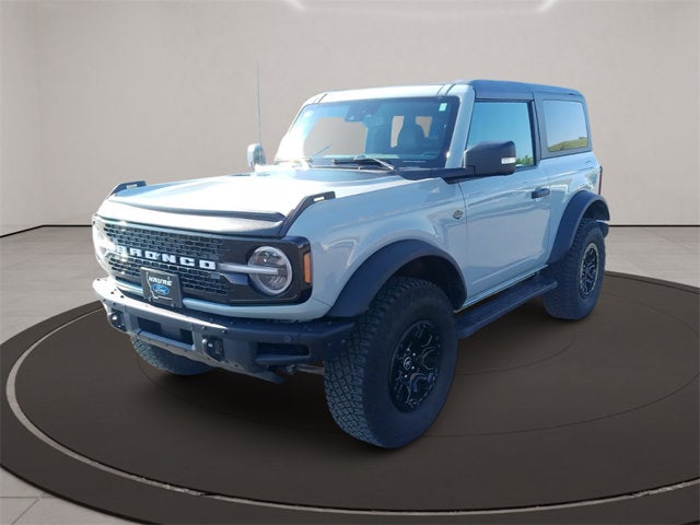 2024 Ford Bronco Wildtrak in Gray — front three-quarter view